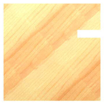 Beispiel einer 3,5 mm breiten Nut in einer Holzplatte – erzielt mit dem JSO Scheibennutfräser (Bohrung 8 mm) auf einem Aufnahmedorn.